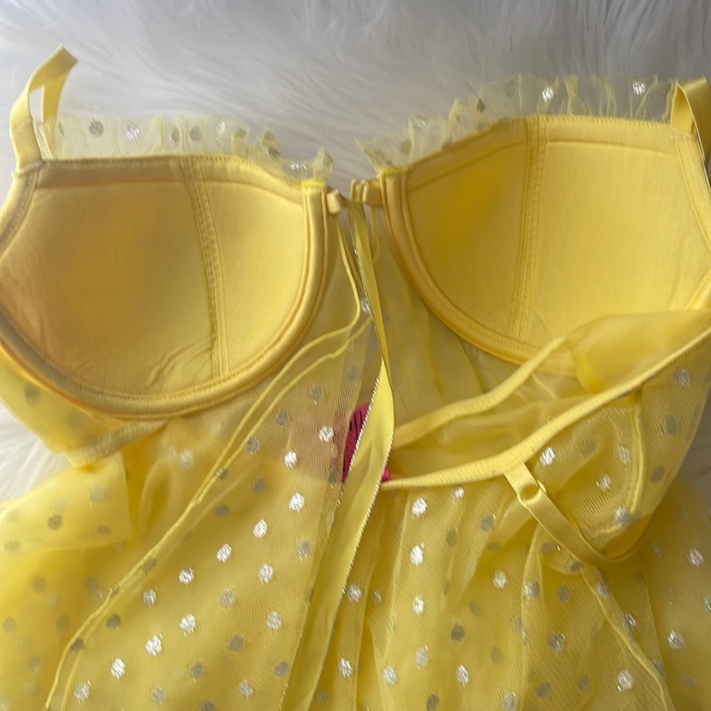 36C VS Victoria’s Secret Sexy little things Yellow Chemise Costume Lingerie Slip - Picture 16 of 16